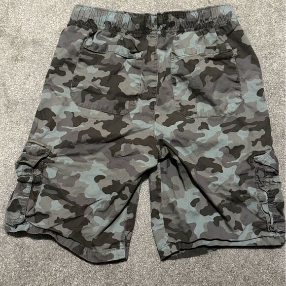 Kids Gray Camouflage Shorts - Picture 2 of 5